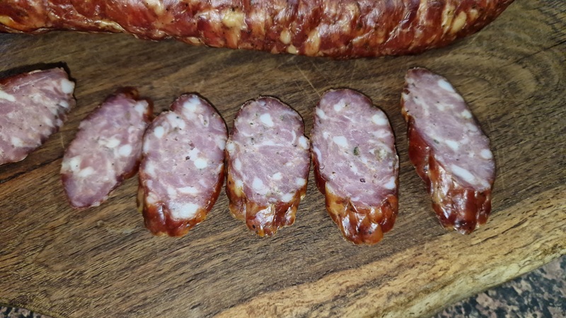 Kiełbasa w przekroju